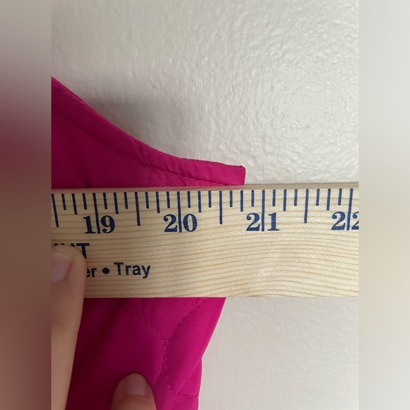 Crown & Ivy Pink Quilted Puffer Vest Elephant Lining Size Large - Picture 8 of 8